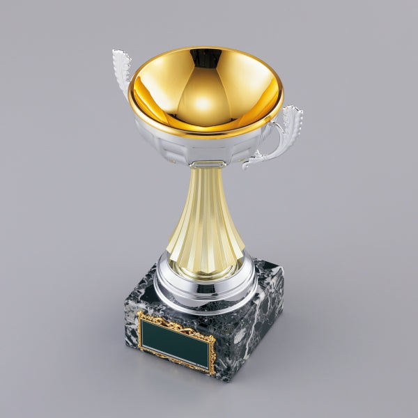 イタリア製の金属優勝カップ O-CI-1050